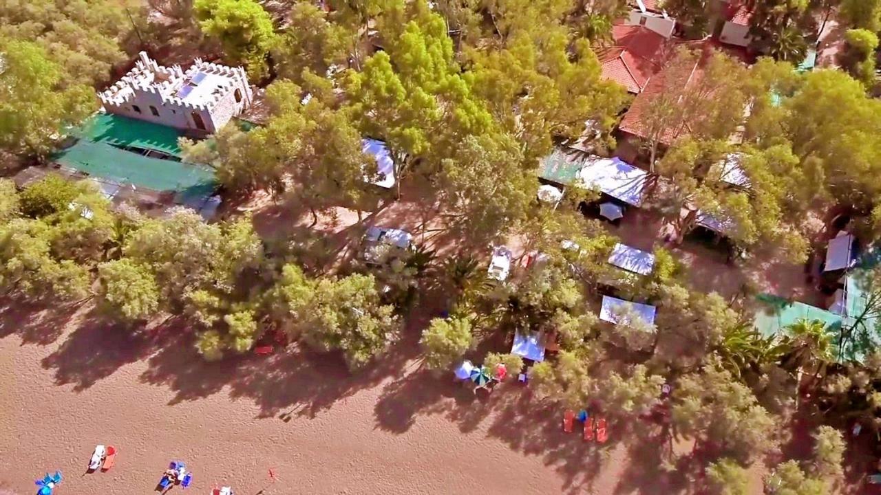 Poseidon Bungalows Ірія Екстер'єр фото