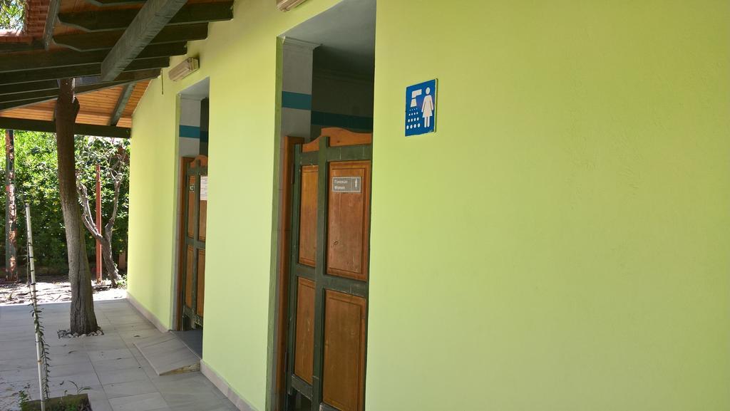 Poseidon Bungalows Ірія Екстер'єр фото